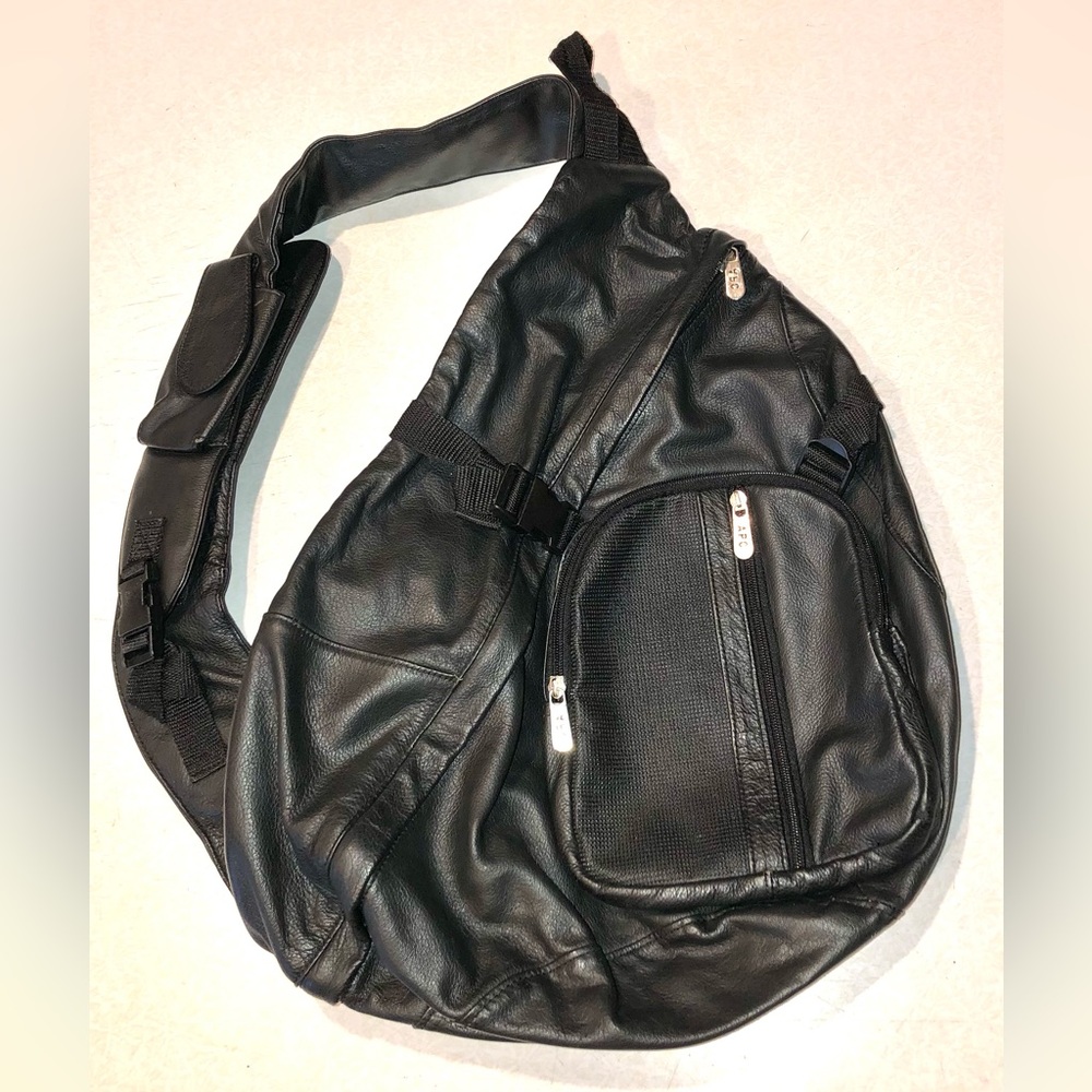 Amerileather APC Black Leather Sling Bag
